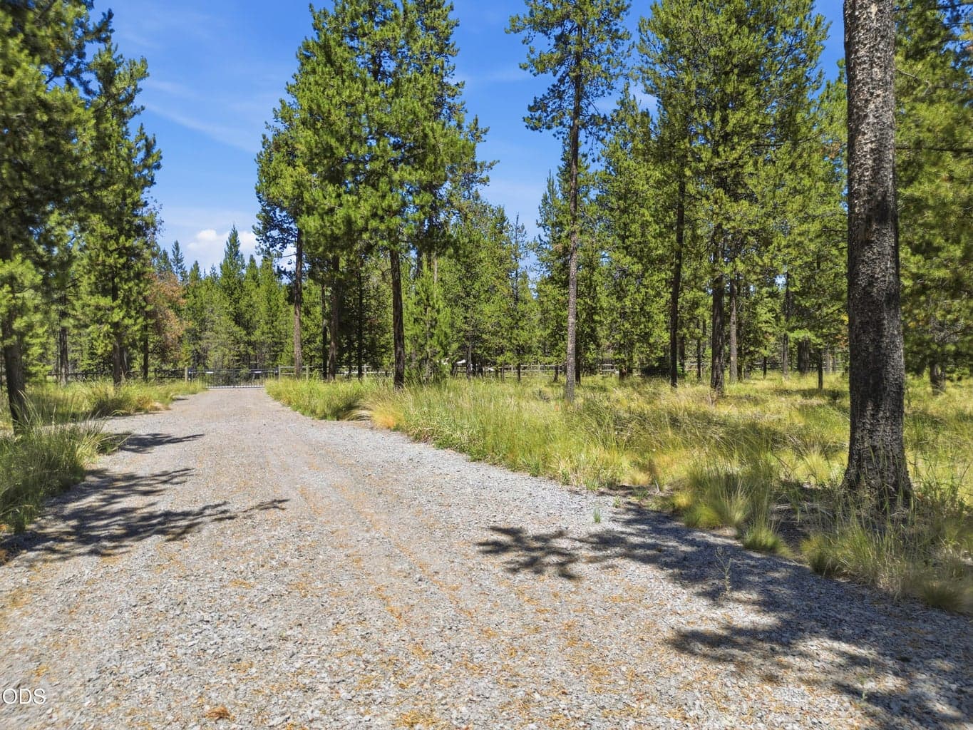 Photo of 17043 Elsinore Road 5 of 27
