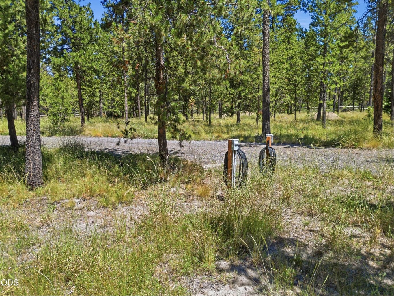 Photo of 17043 Elsinore Road 8 of 27