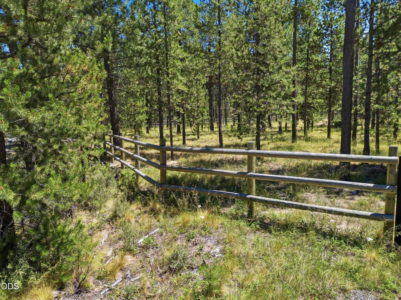 Photo of 17043 Elsinore Road 14 of 27