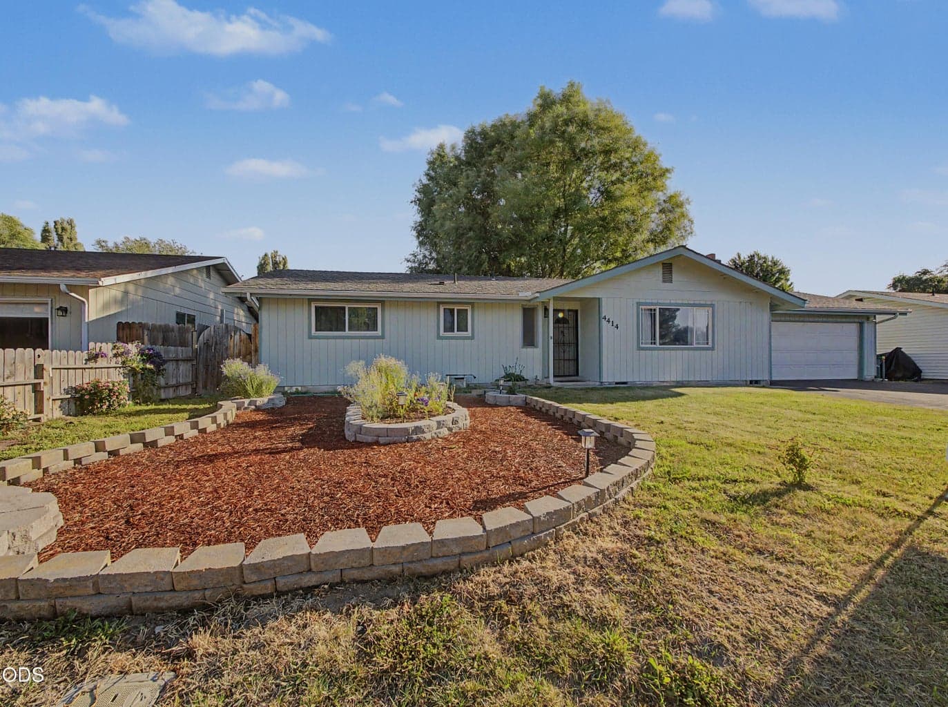 Photo of 4414 Meadows Drive 1 of 23