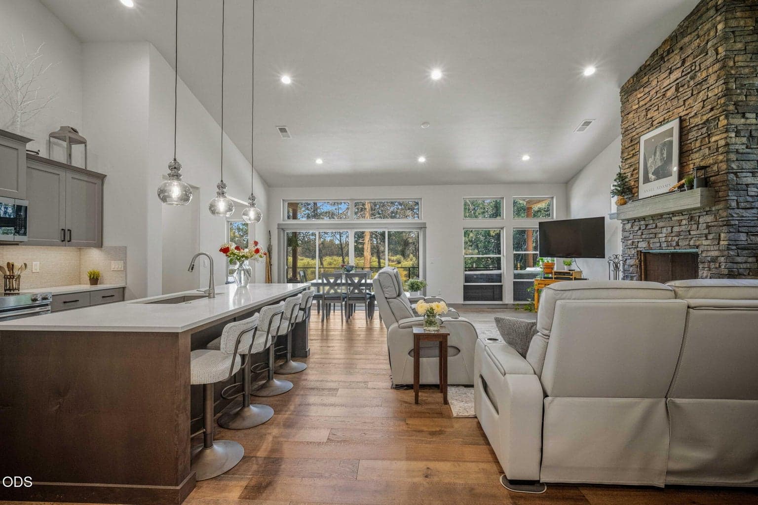 Photo of 54635 Silver Fox Drive 5 of 63