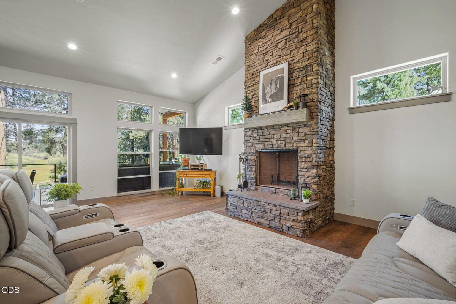 Photo of 54635 Silver Fox Drive 6 of 63