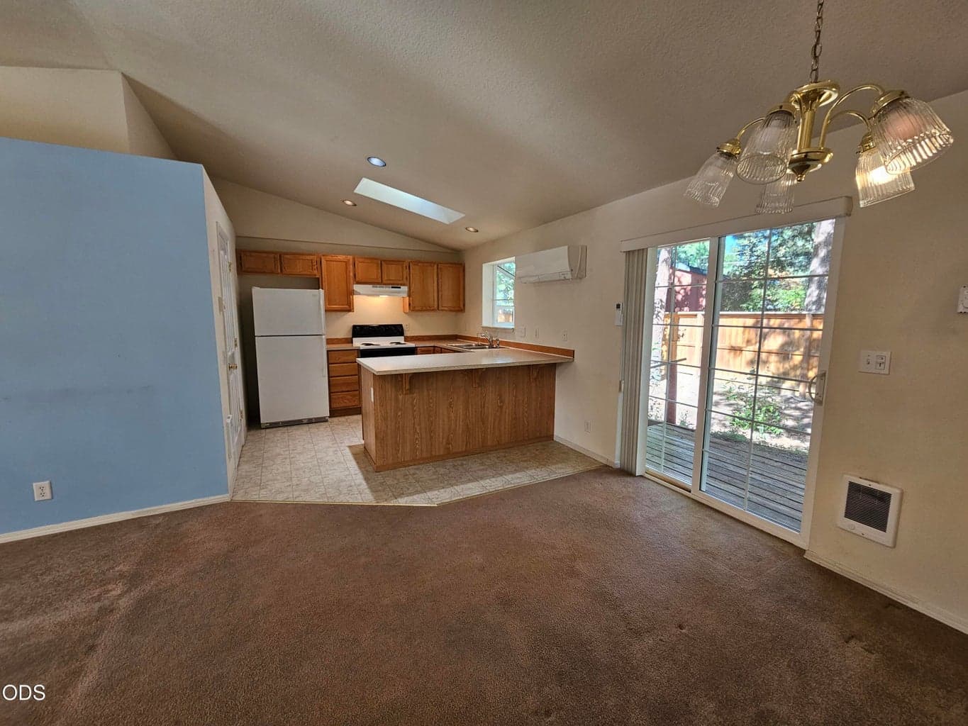 Photo of 369 E St Helens Avenue 6 of 30