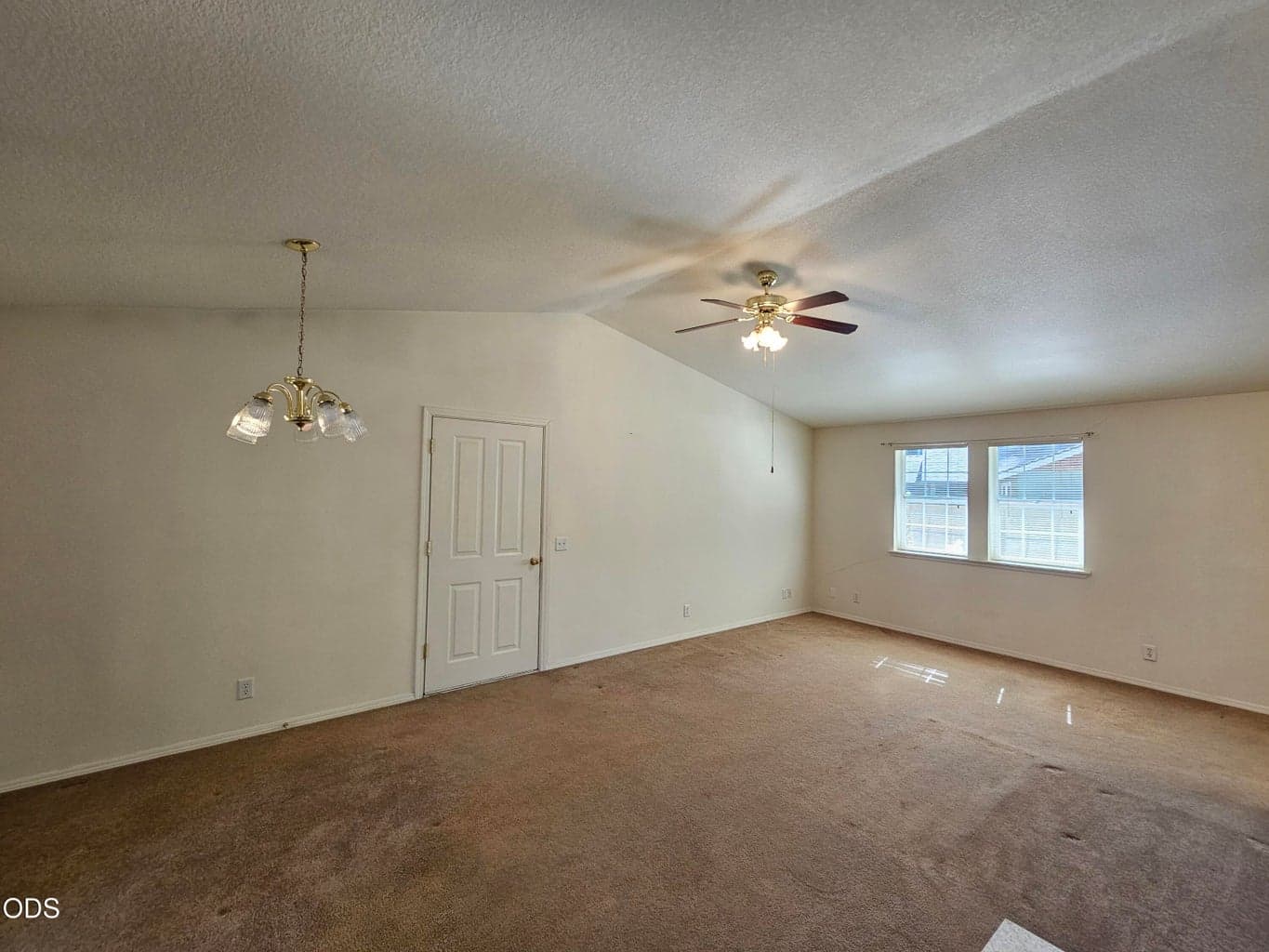 Photo of 369 St Helens Avenue 5 of 30