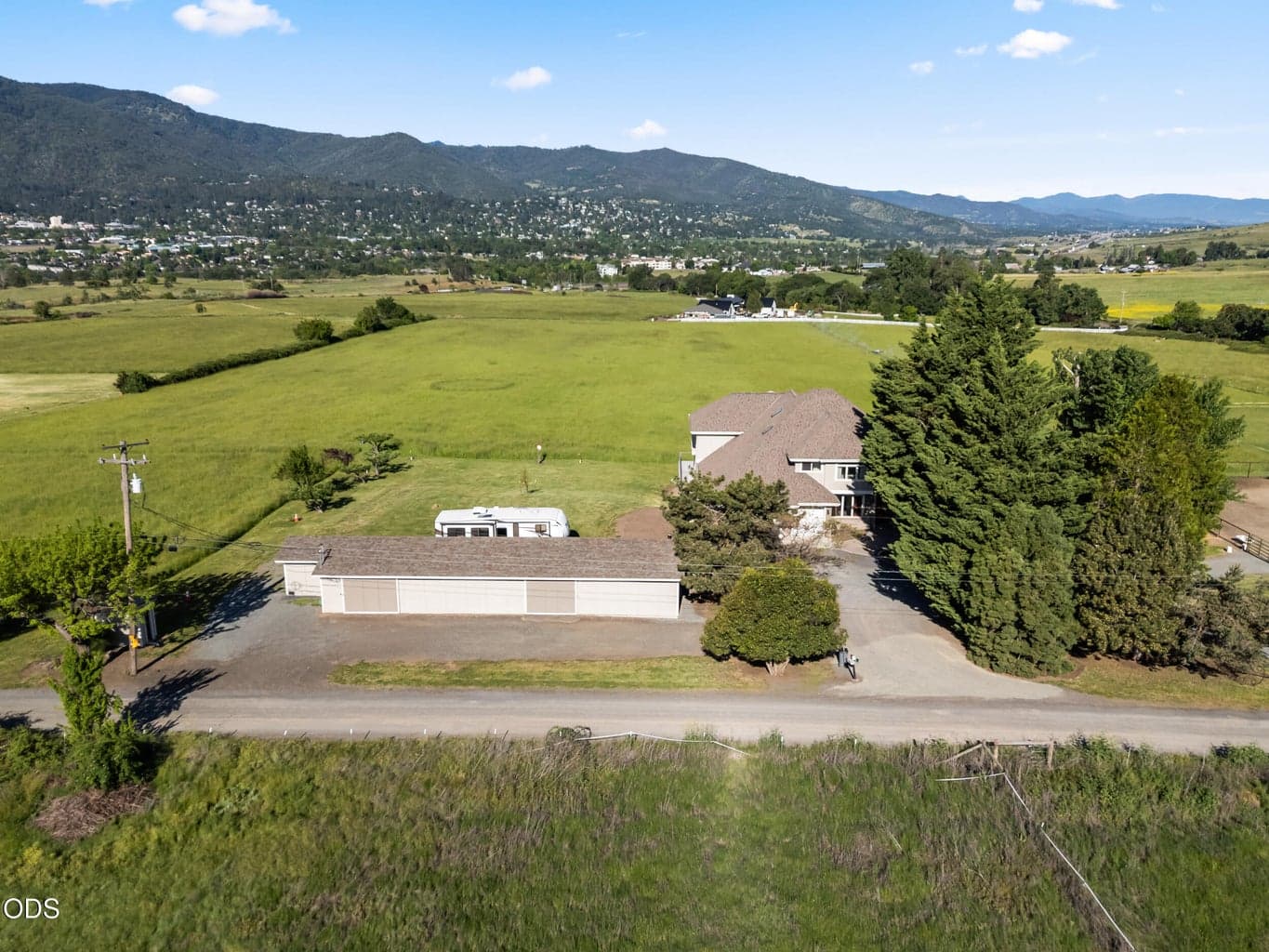 Photo of 40 Ashland Acres Road 5 of 74