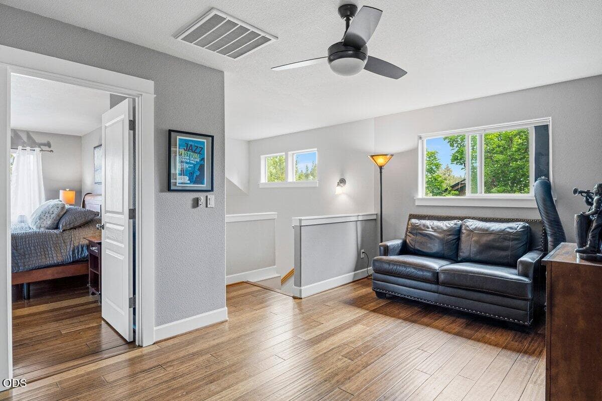 Photo of 19411 Brookside Way 10 of 22