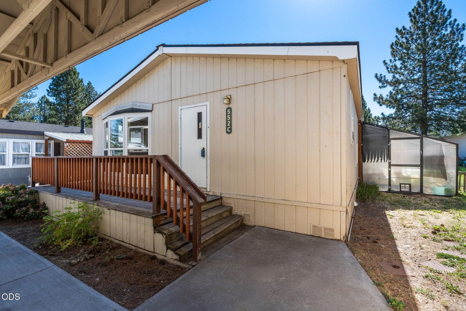 Photo of 61000 Brosterhous Road 5 of 23