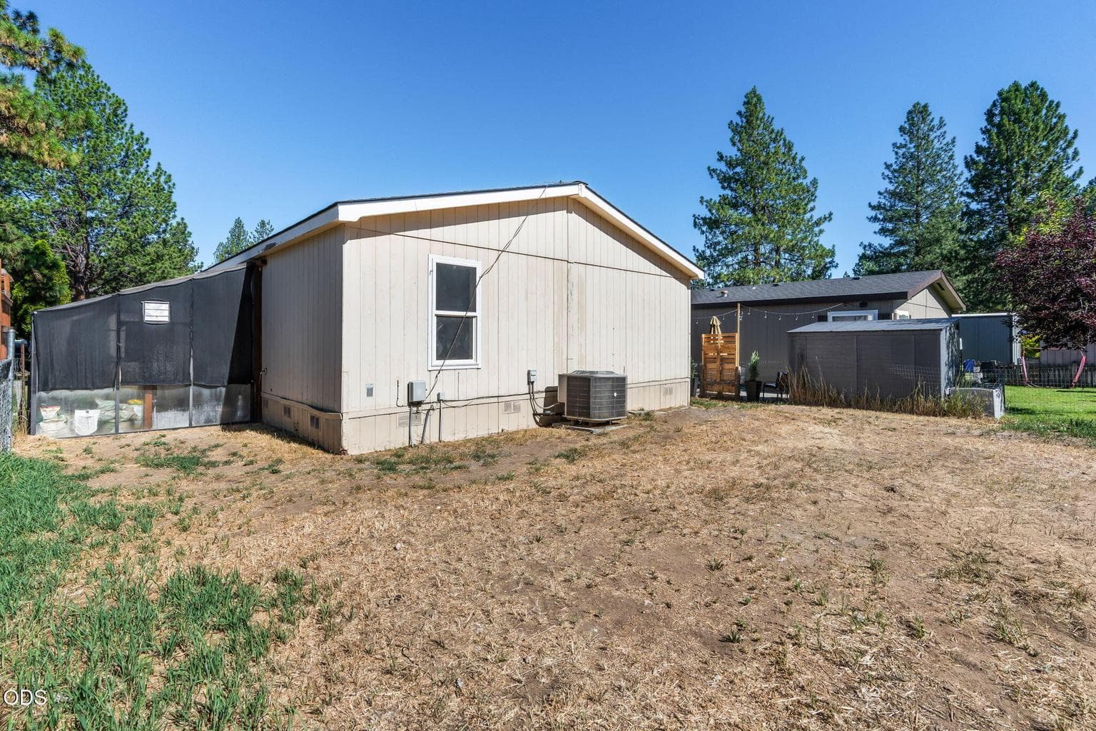 Photo of 61000 Brosterhous Road 23 of 23