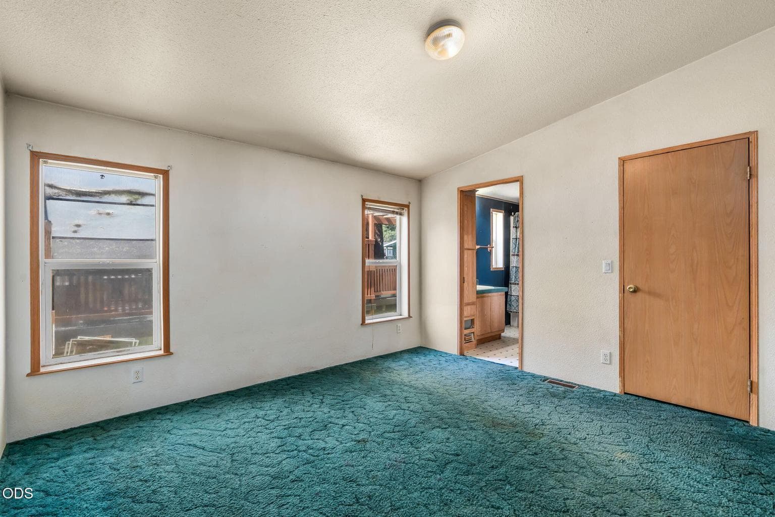 Photo of 61000 Brosterhous Road 13 of 23