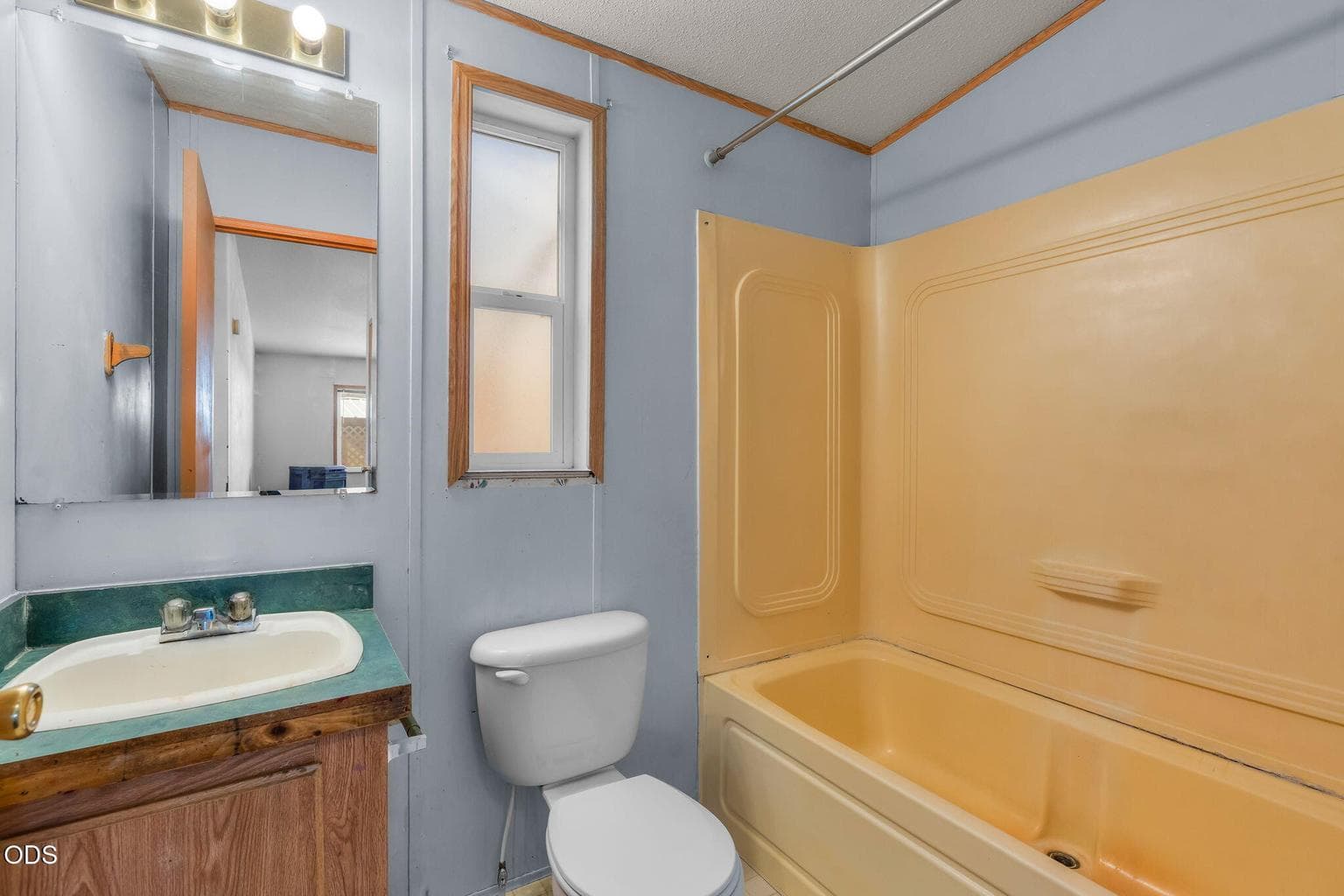 Photo of 61000 Brosterhous Road 18 of 23
