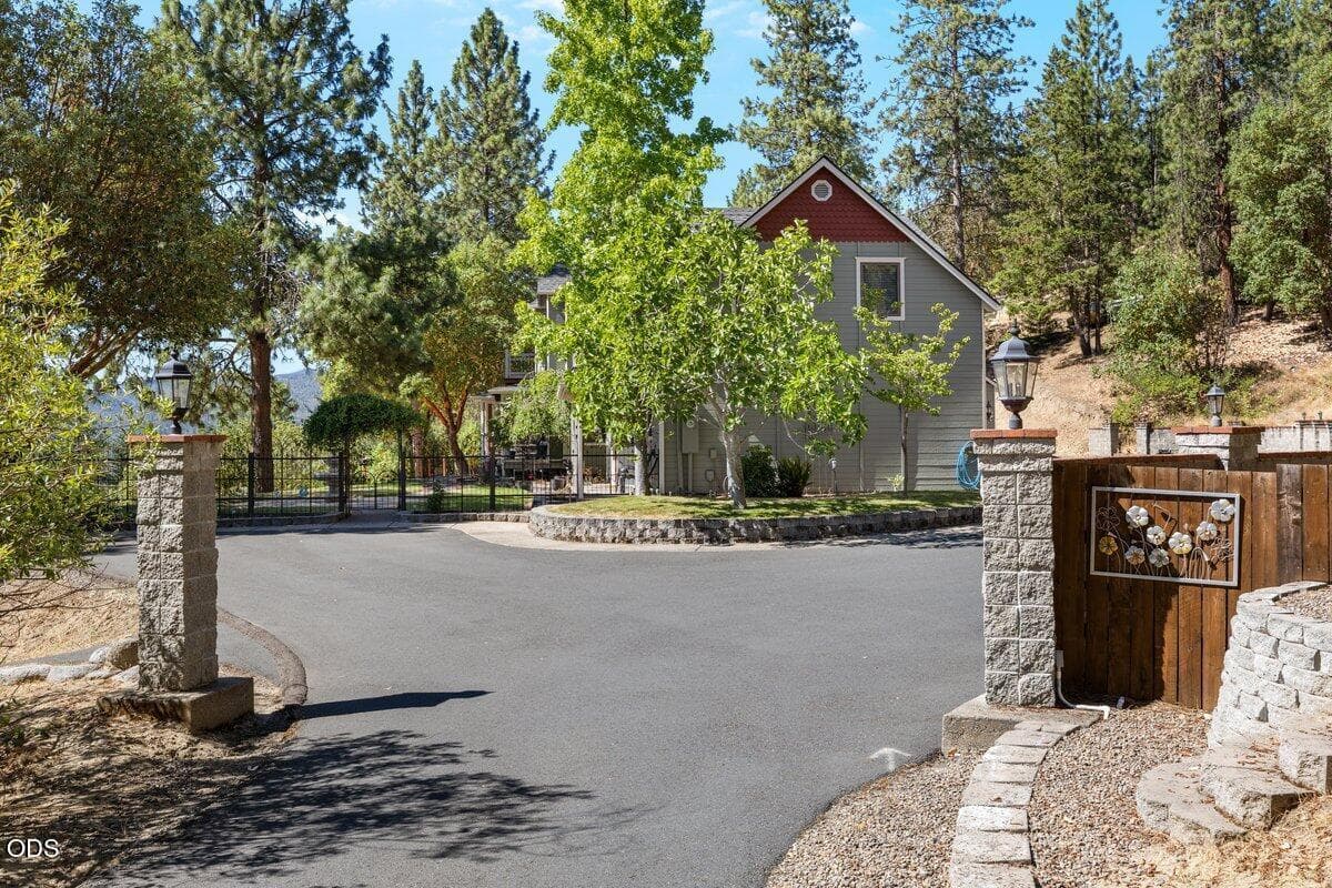 Photo of 4303 Tami Lane 1 of 47