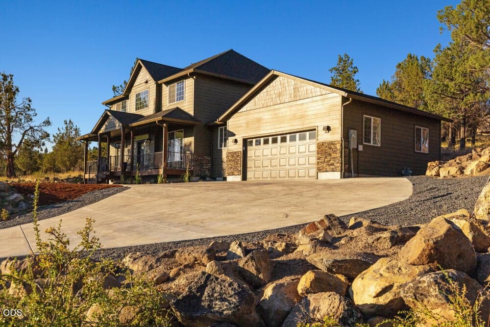 Photo of 4205 Fox Sparrow Drive 4 of 71