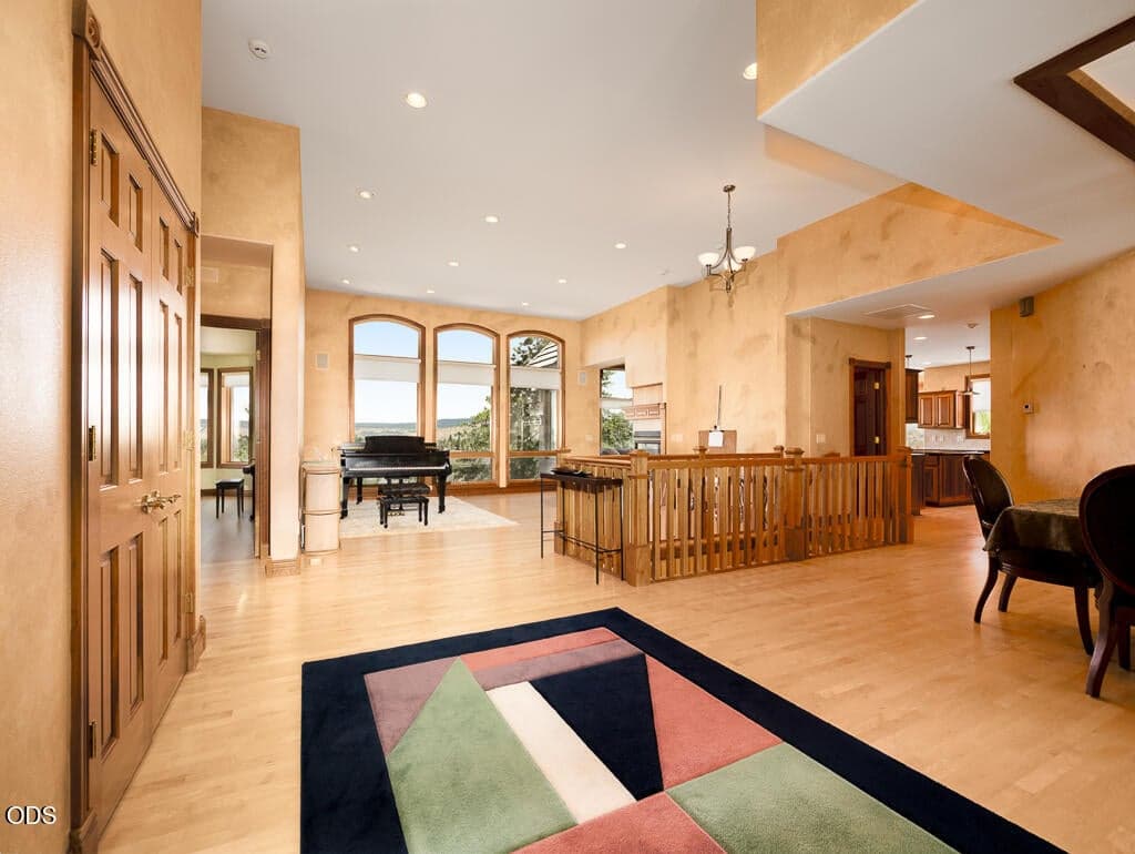 Photo of 11707 Kestrel Road 5 of 65
