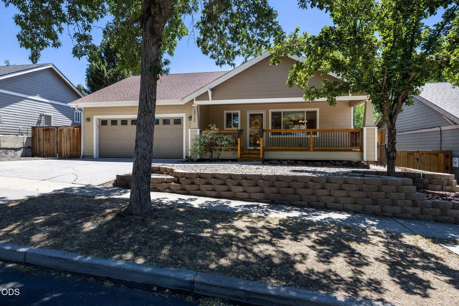 Photo of 20729 Nicolette Drive 2 of 41