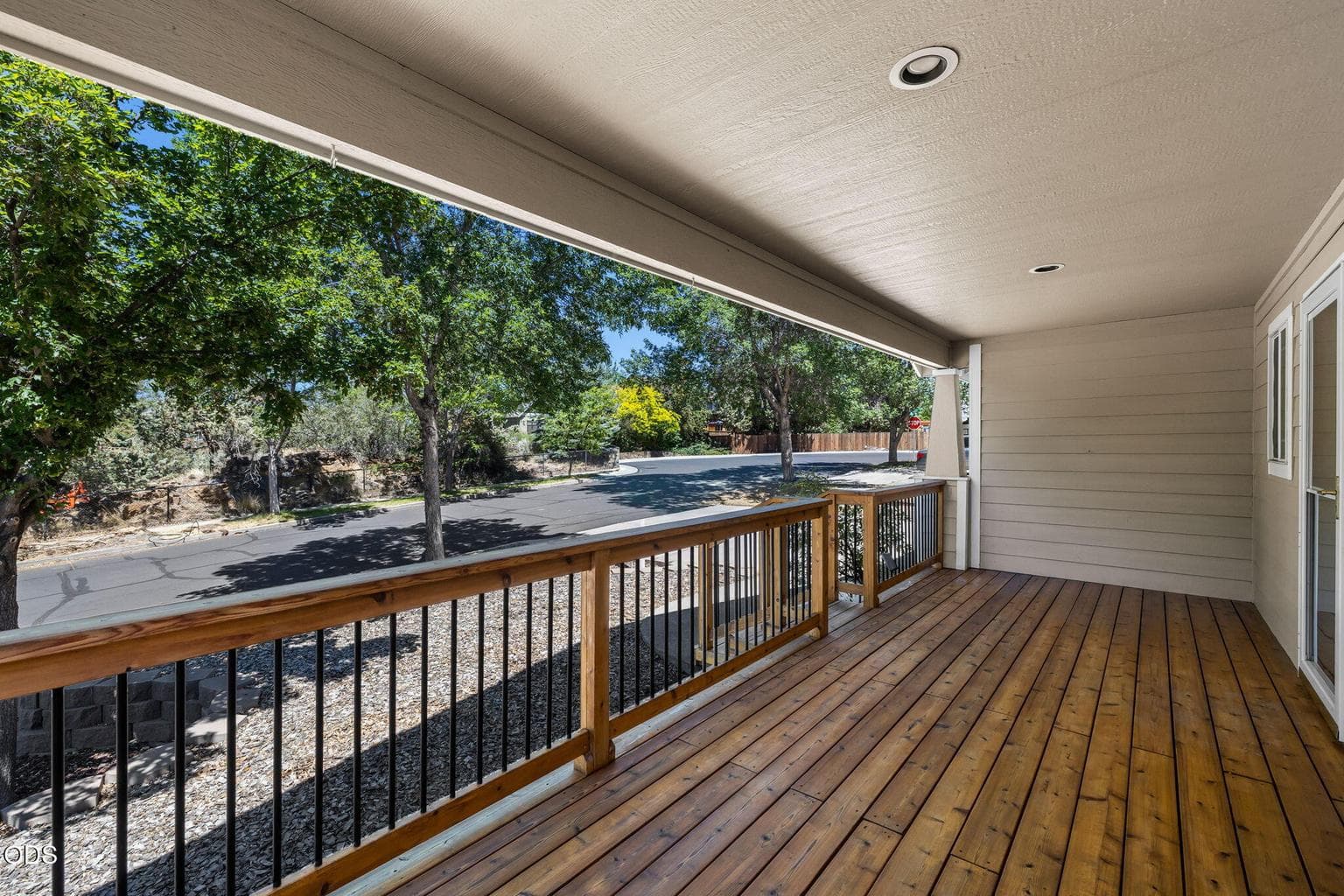 Photo of 20729 Nicolette Drive 6 of 41