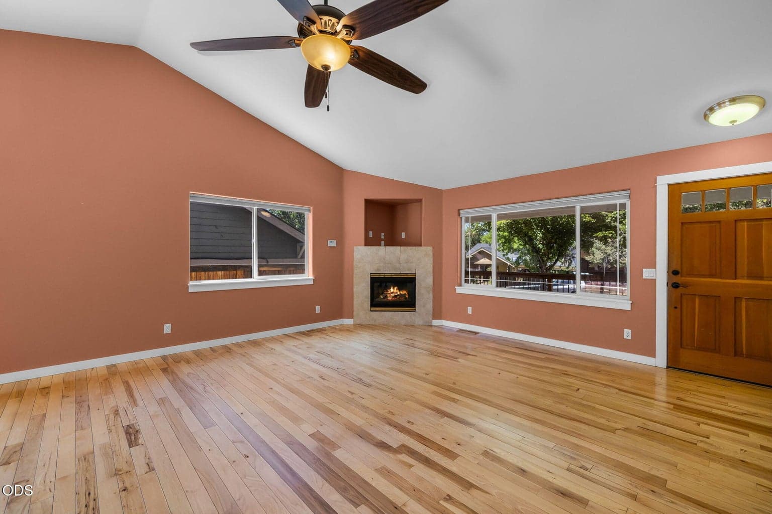 Photo of 20729 Nicolette Drive 8 of 41