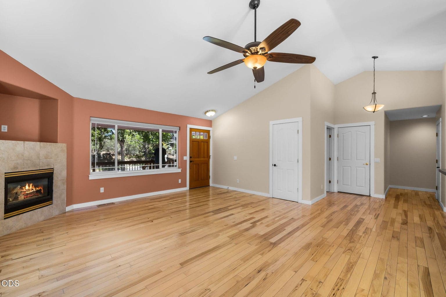 Photo of 20729 Nicolette Drive 10 of 41