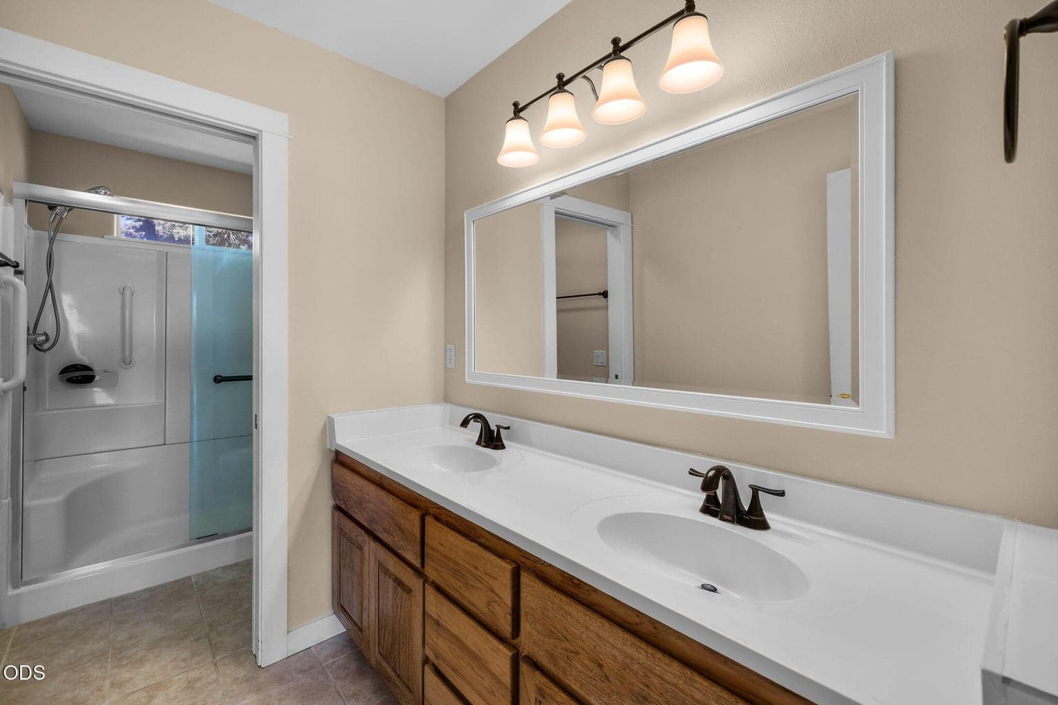 Photo of 20729 Nicolette Drive 28 of 41