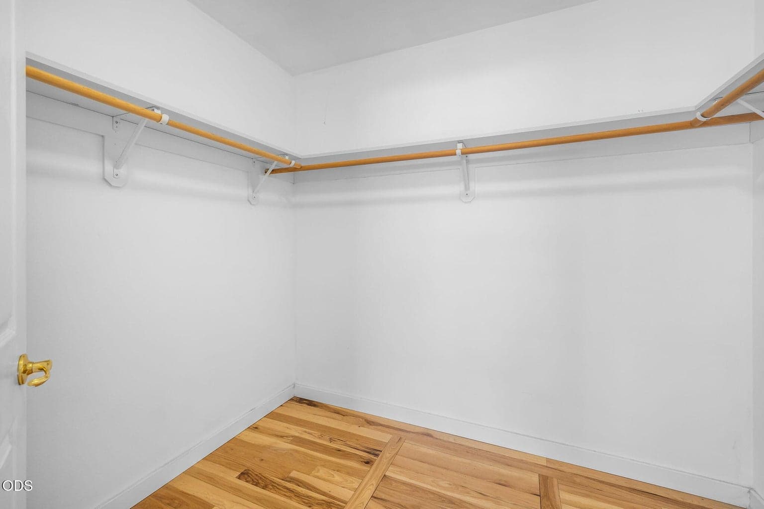 Photo of 20729 Nicolette Drive 30 of 41