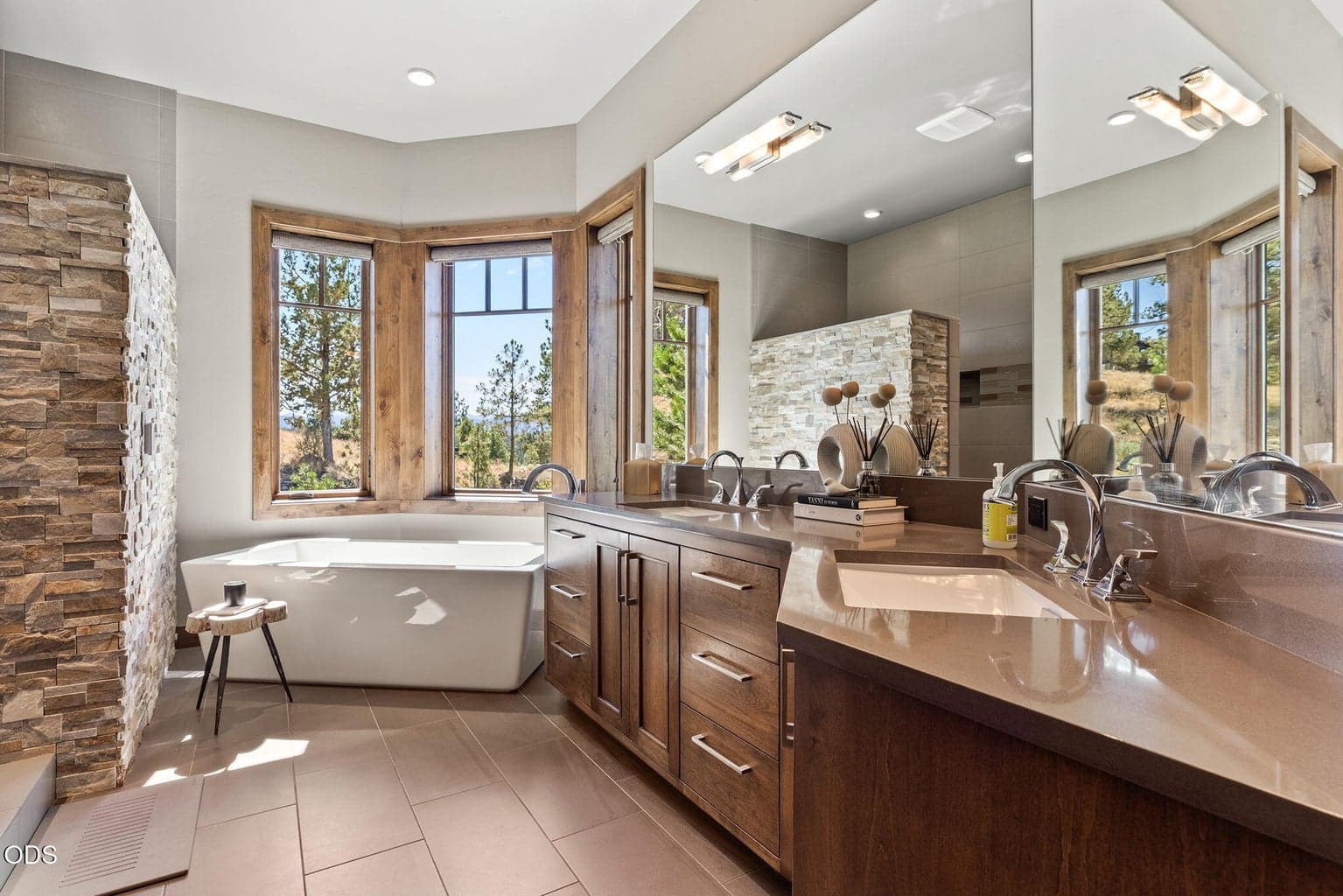 Photo of 1659 NW Wild Rye Circle 37 of 56