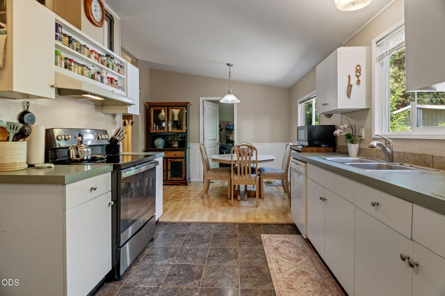Photo of 60975 McMullin Drive 11 of 26