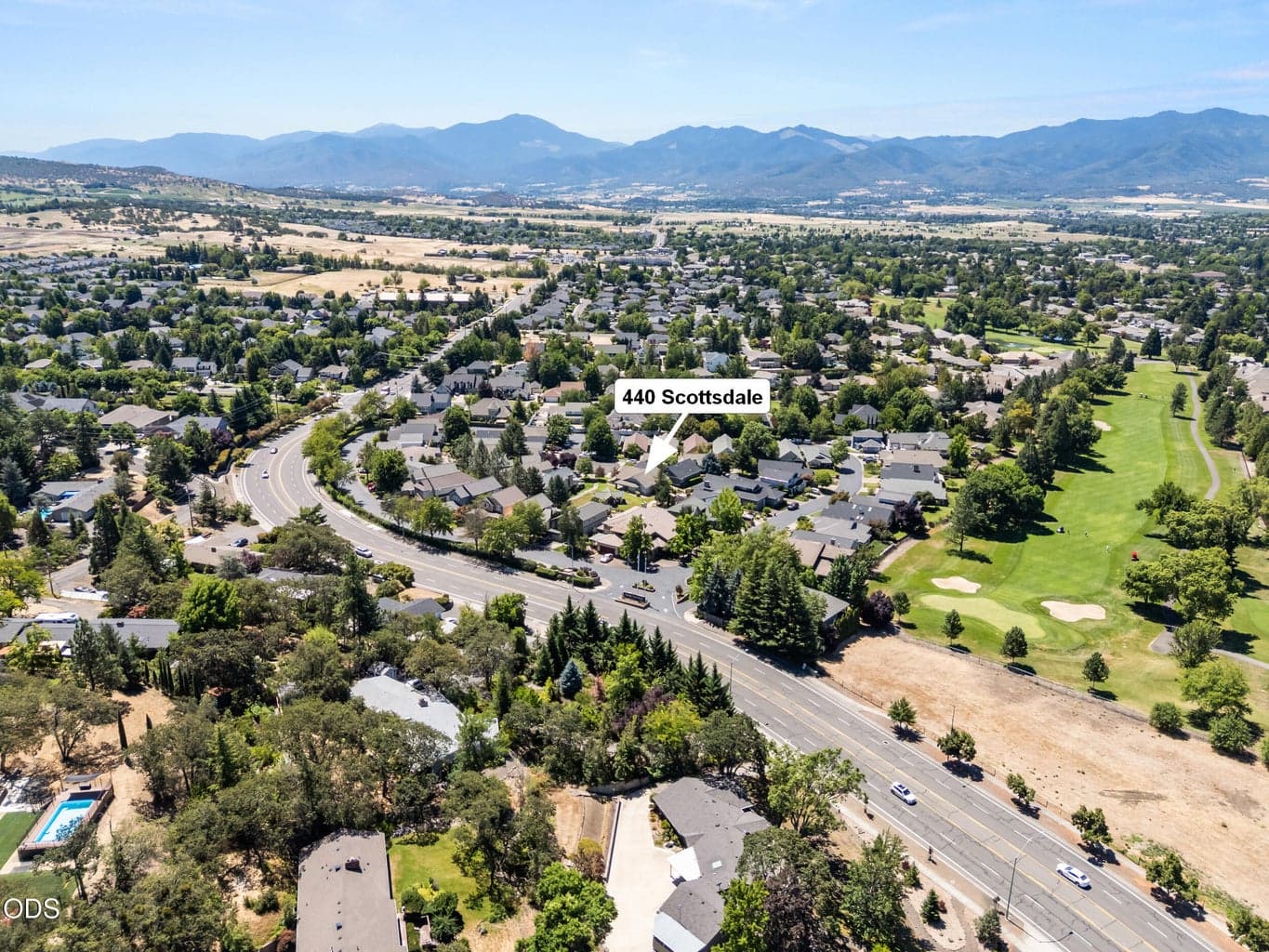 Photo of 440 Scottsdale Circle 2 of 27