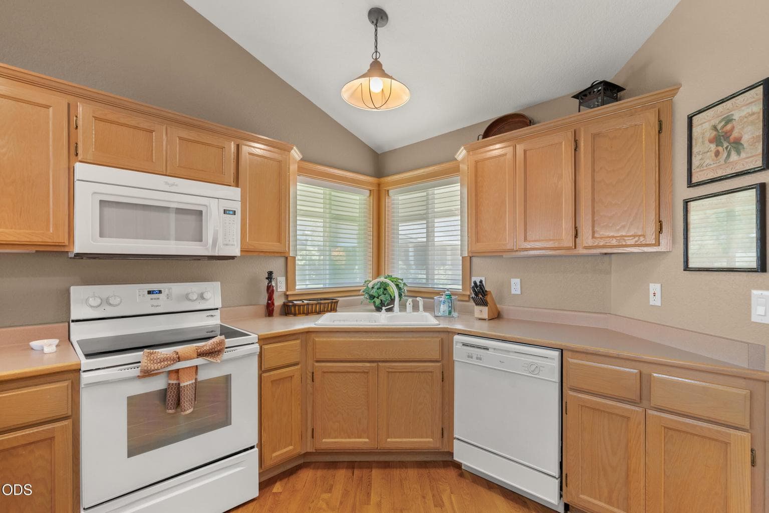 Photo of 440 Scottsdale Circle 5 of 27