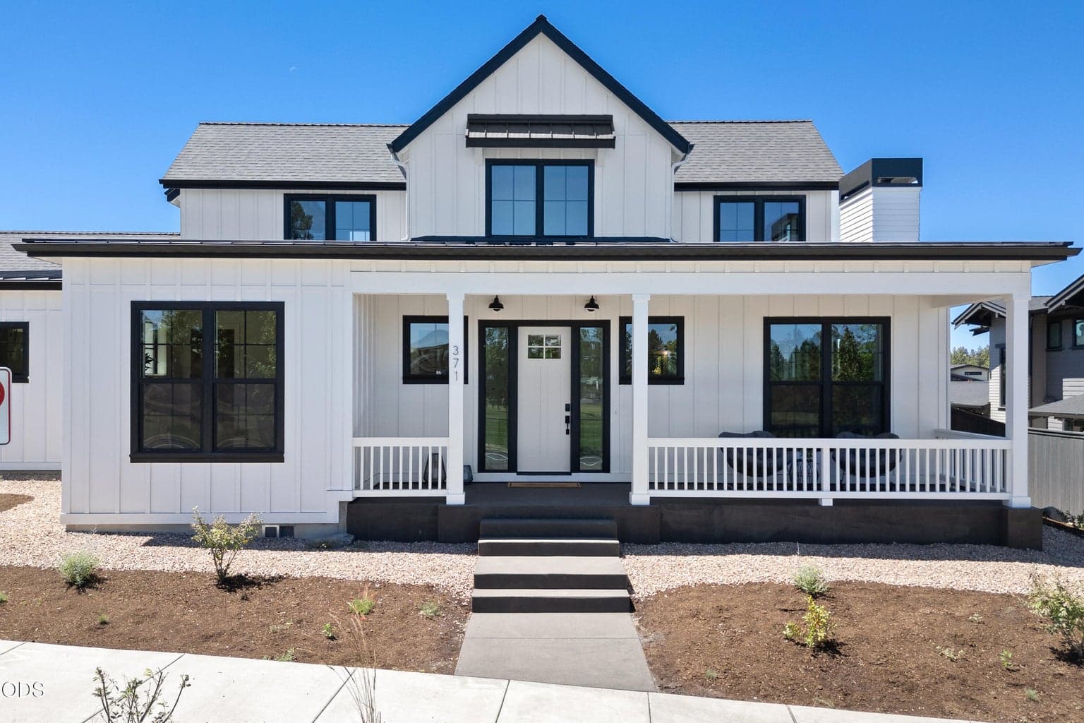 Photo of 371 Crosby Drive 5 of 57