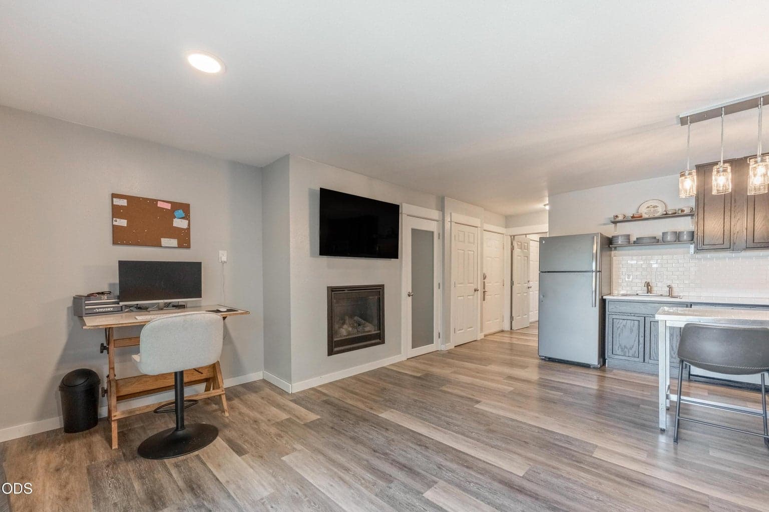 Photo of 1565 Wall Street 5 of 22