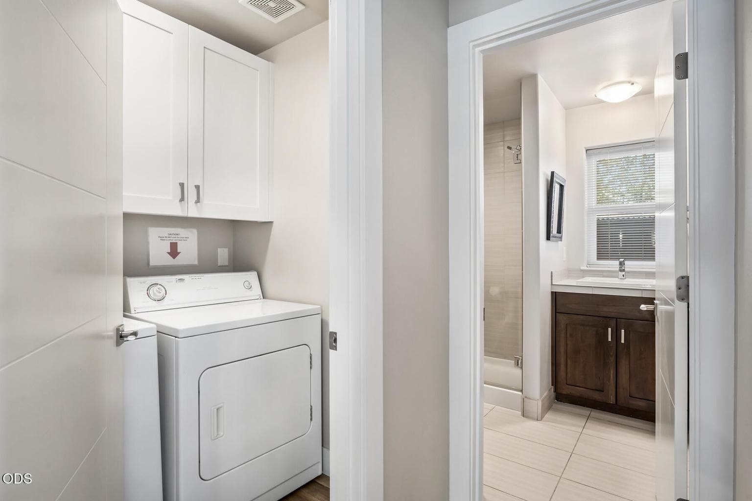 Photo of 909 NW Delaware Avenue 14 of 46