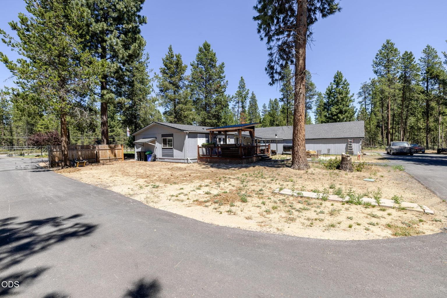 Photo of 15775 Twin Drive 31 of 36