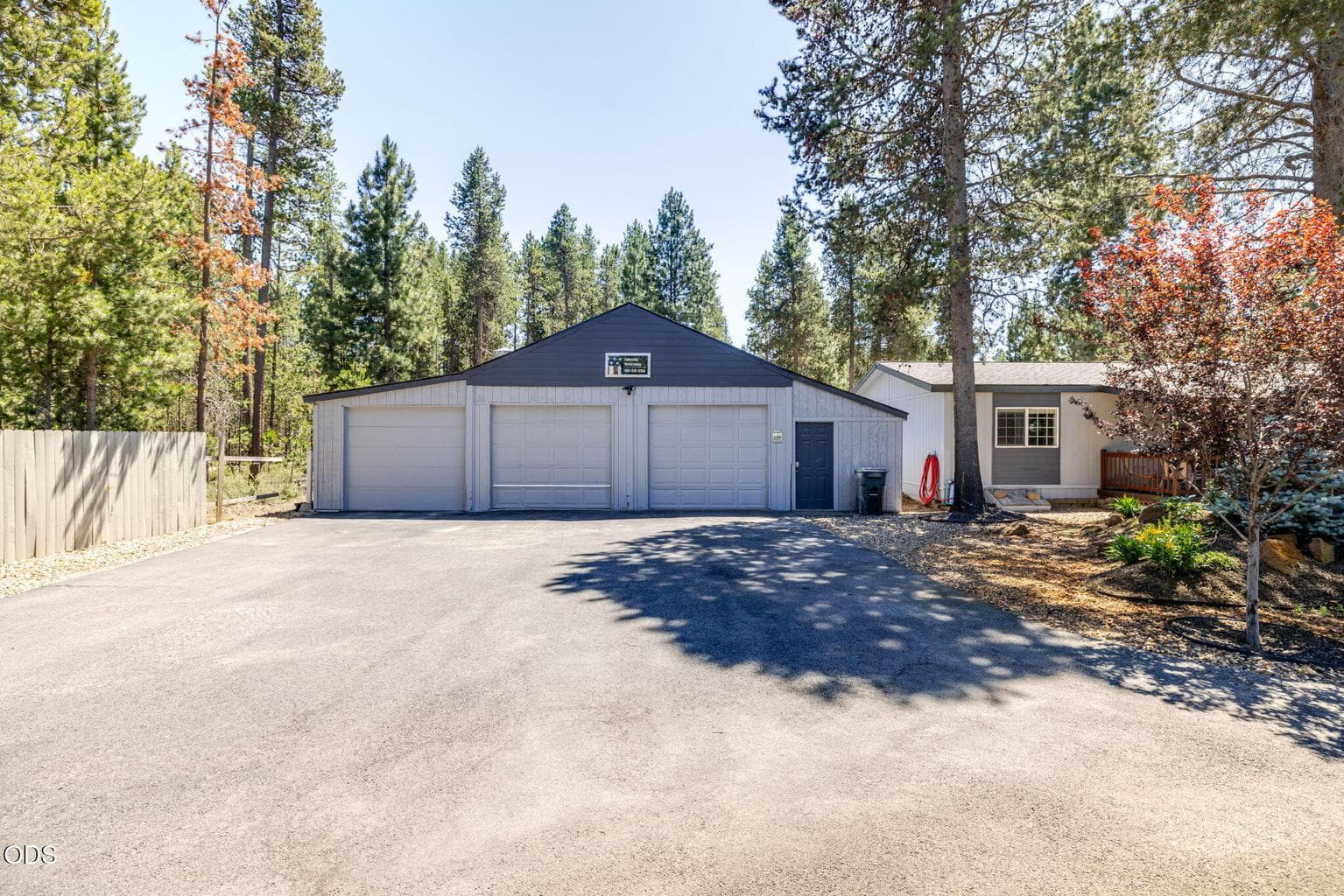 Photo of 15775 Twin Drive 21 of 36