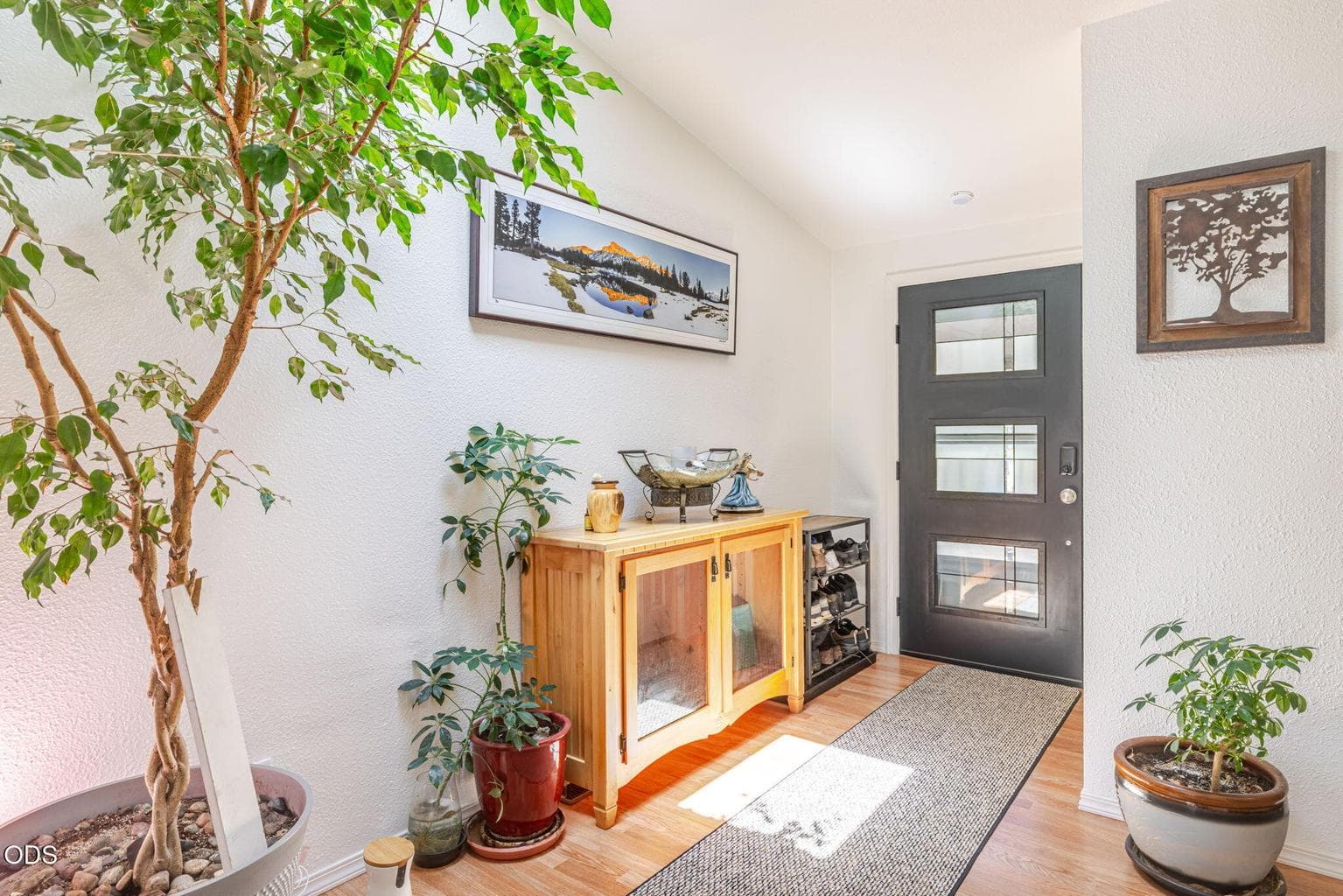 Photo of 15775 Twin Drive 4 of 36