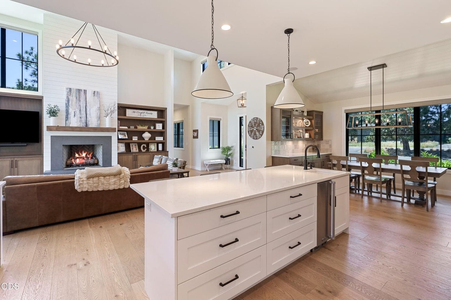 Photo of 61546 Hosmer Lake Drive 16 of 48