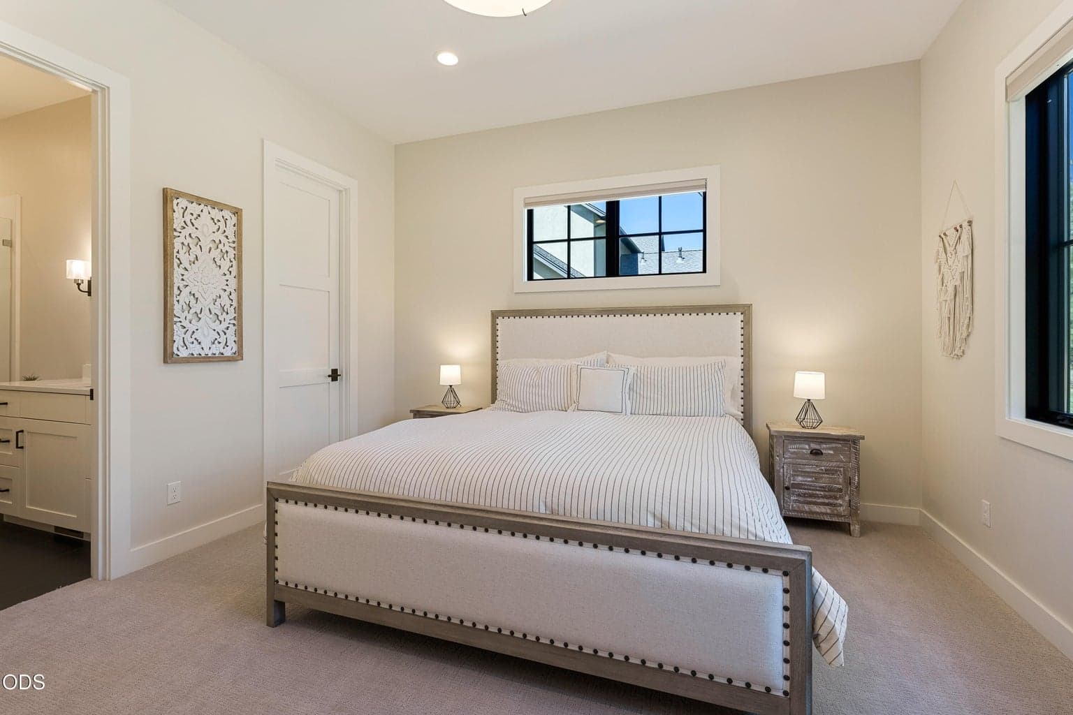Photo of 61546 Hosmer Lake Drive 28 of 48