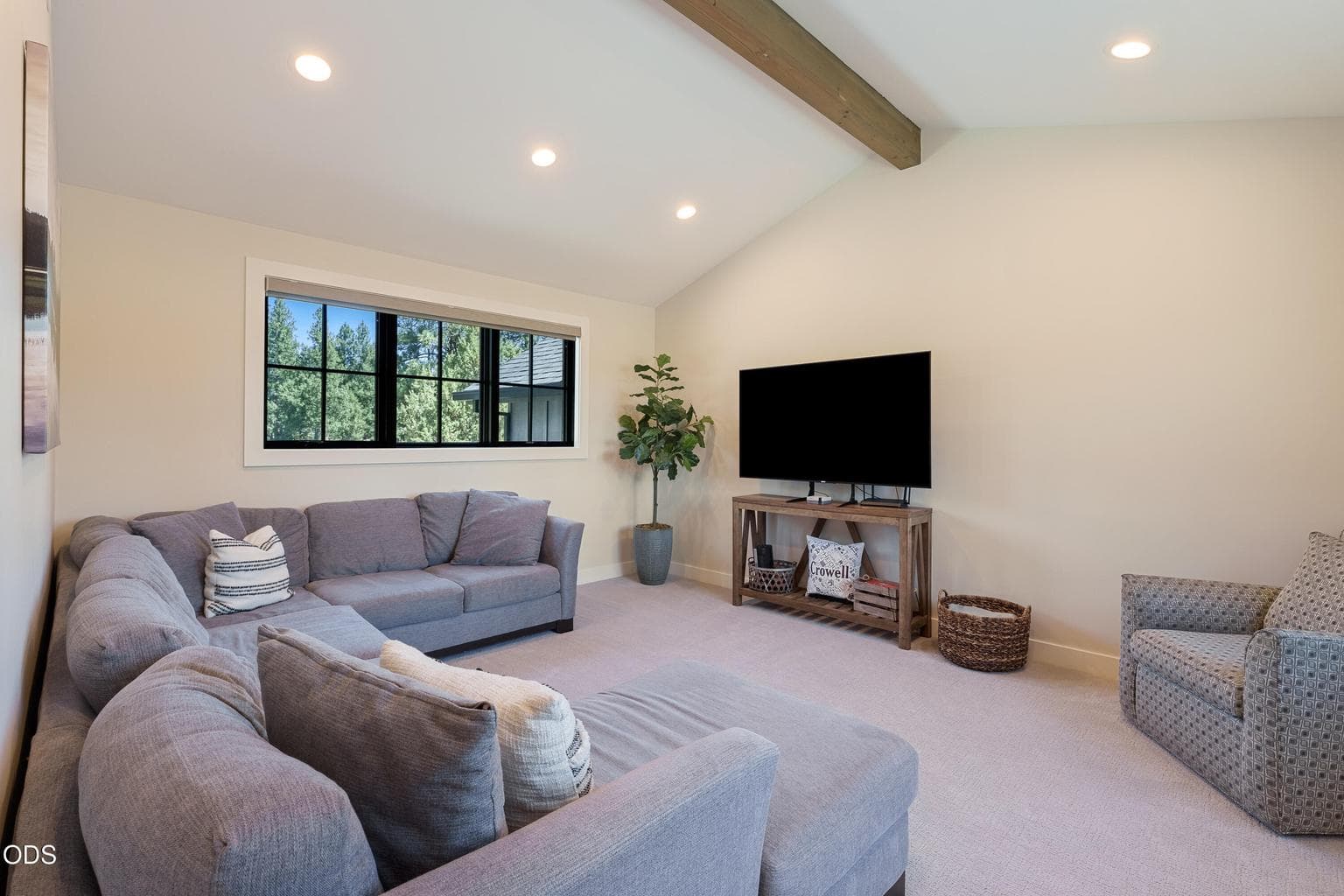 Photo of 61546 Hosmer Lake Drive 32 of 48