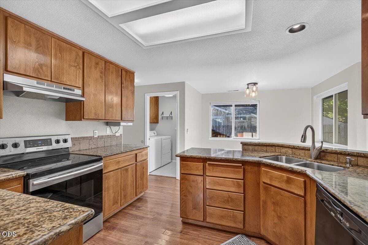 Photo of 100 Brierwood Drive 2 of 27