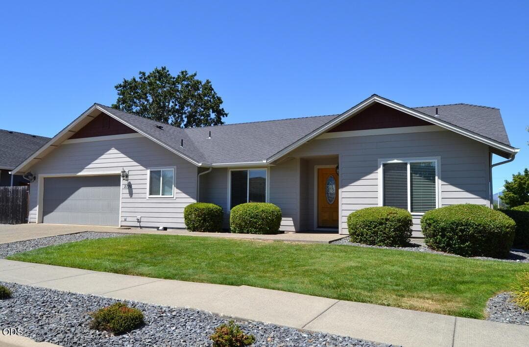 Photo of 2750 Mistybrook Drive 1 of 23