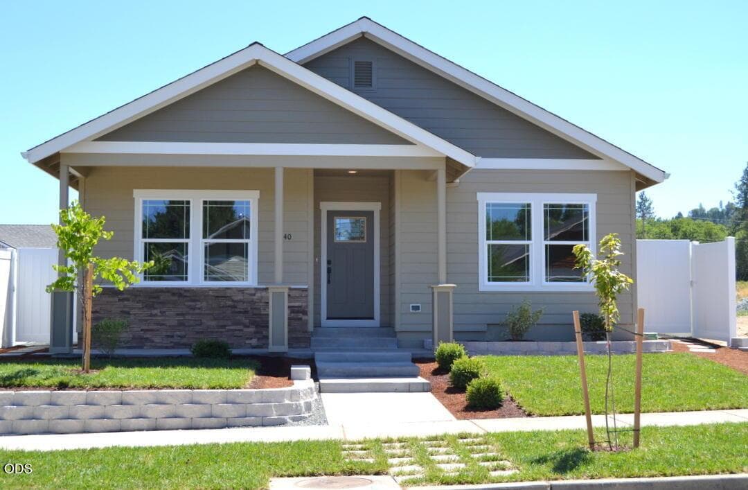 Photo of 1540 Harbeck Road 1 of 9
