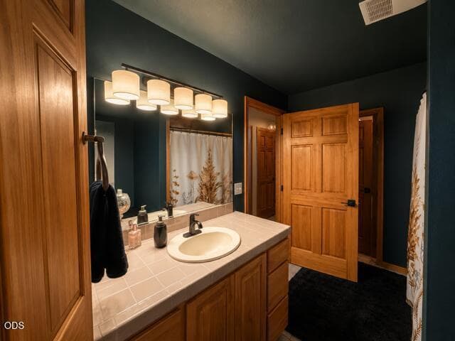 Photo of 54474 Huntington Road 12 of 18