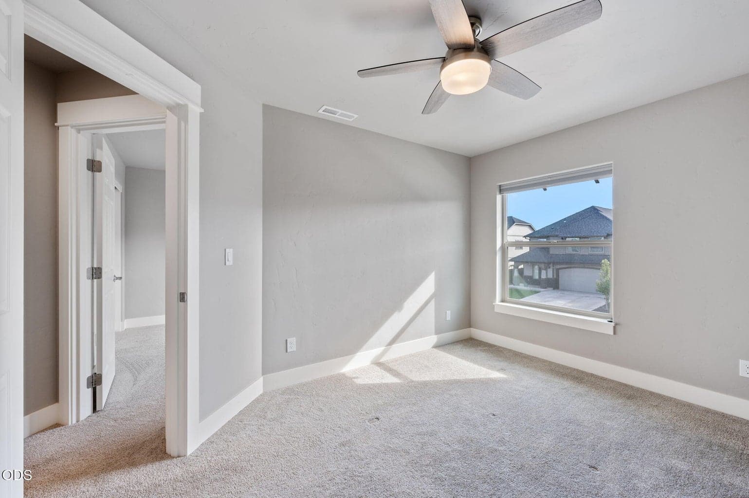 Photo of 20606 SE Slate Avenue 27 of 38