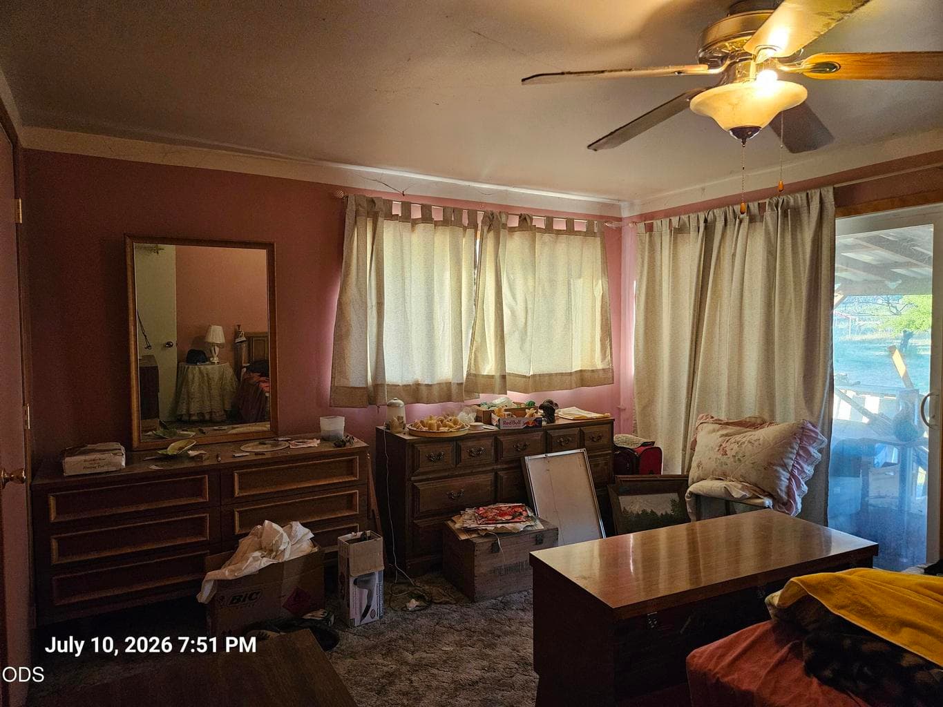 Photo of 3031 Emerald Street 5 of 9