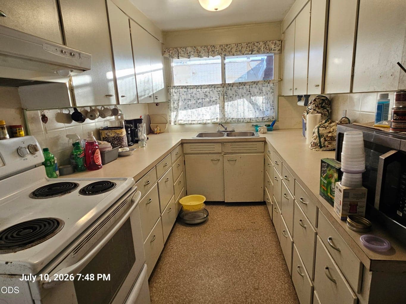 Photo of 3031 Emerald Street 3 of 9