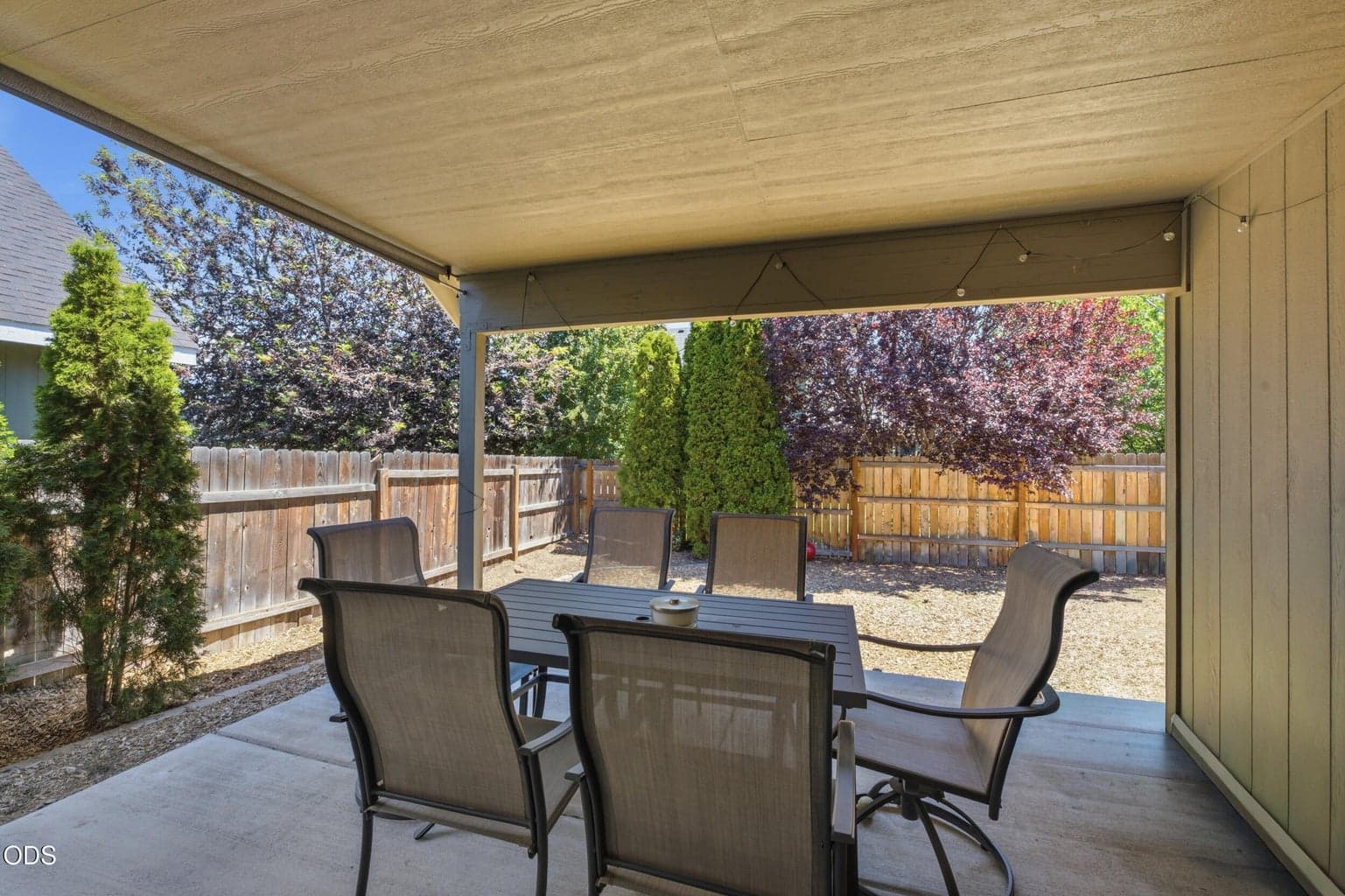 Photo of 664 NE Providence Drive 23 of 32