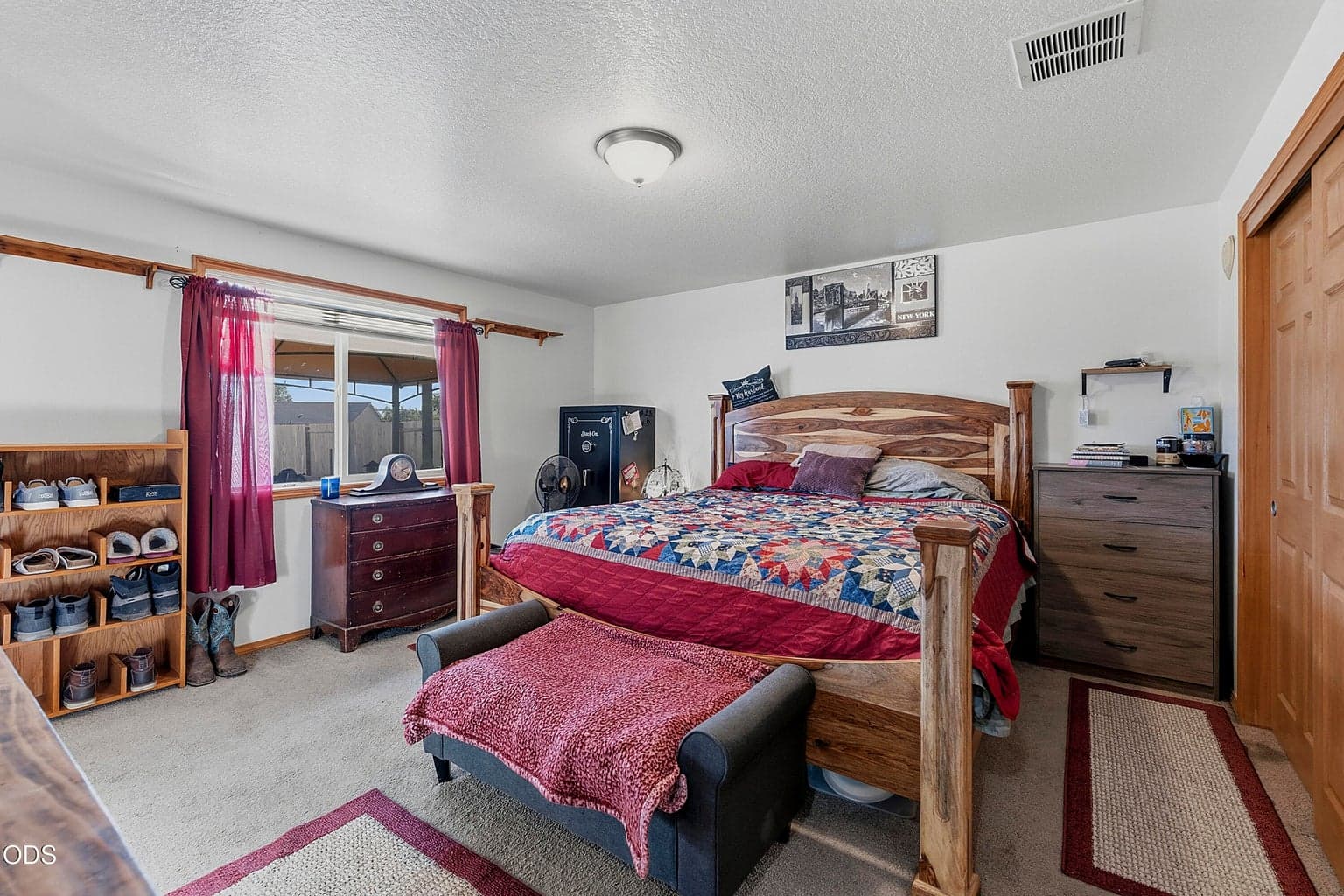 Photo of 316 Center Ridge Drive 19 of 38