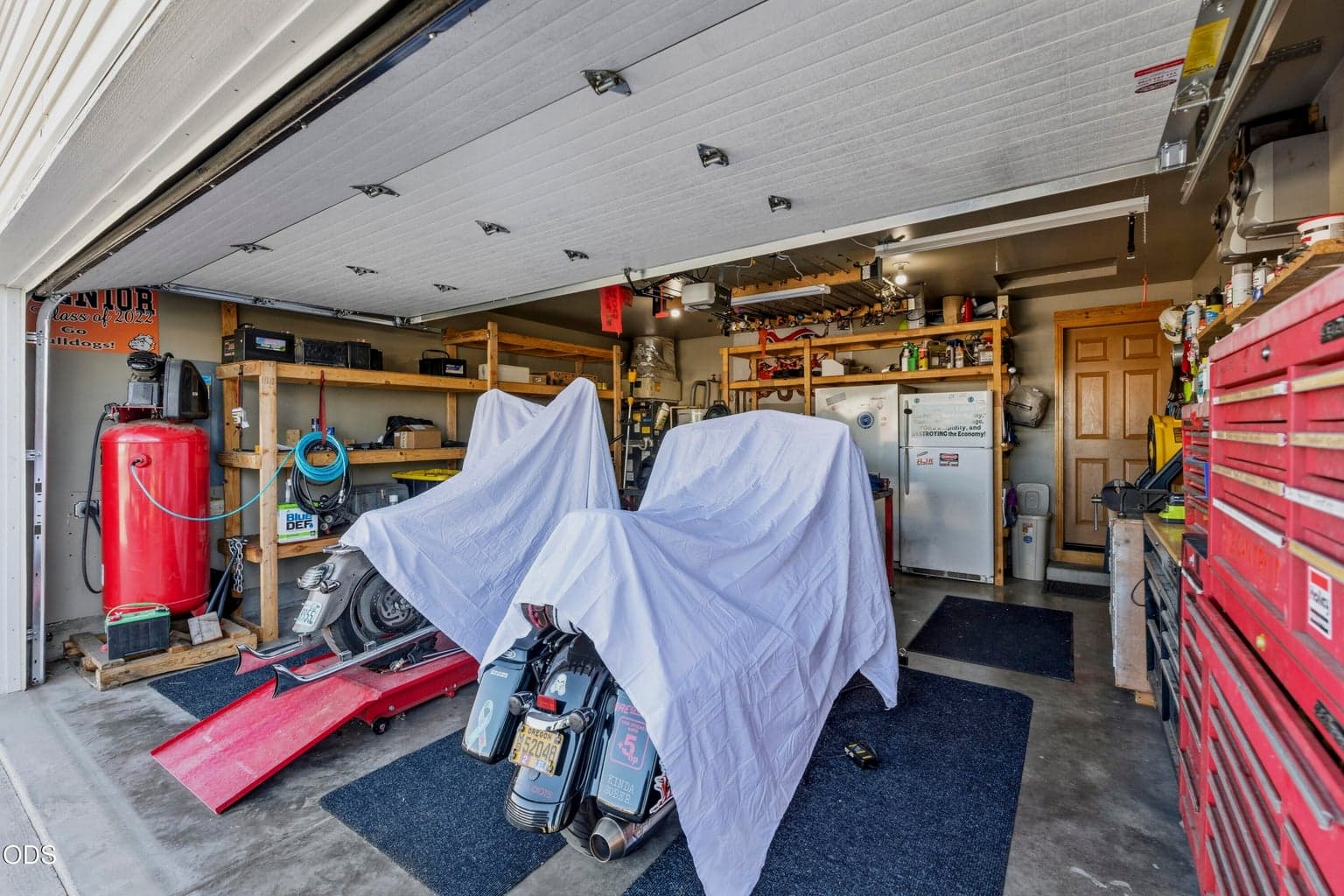 Photo of 316 Center Ridge Drive 24 of 38