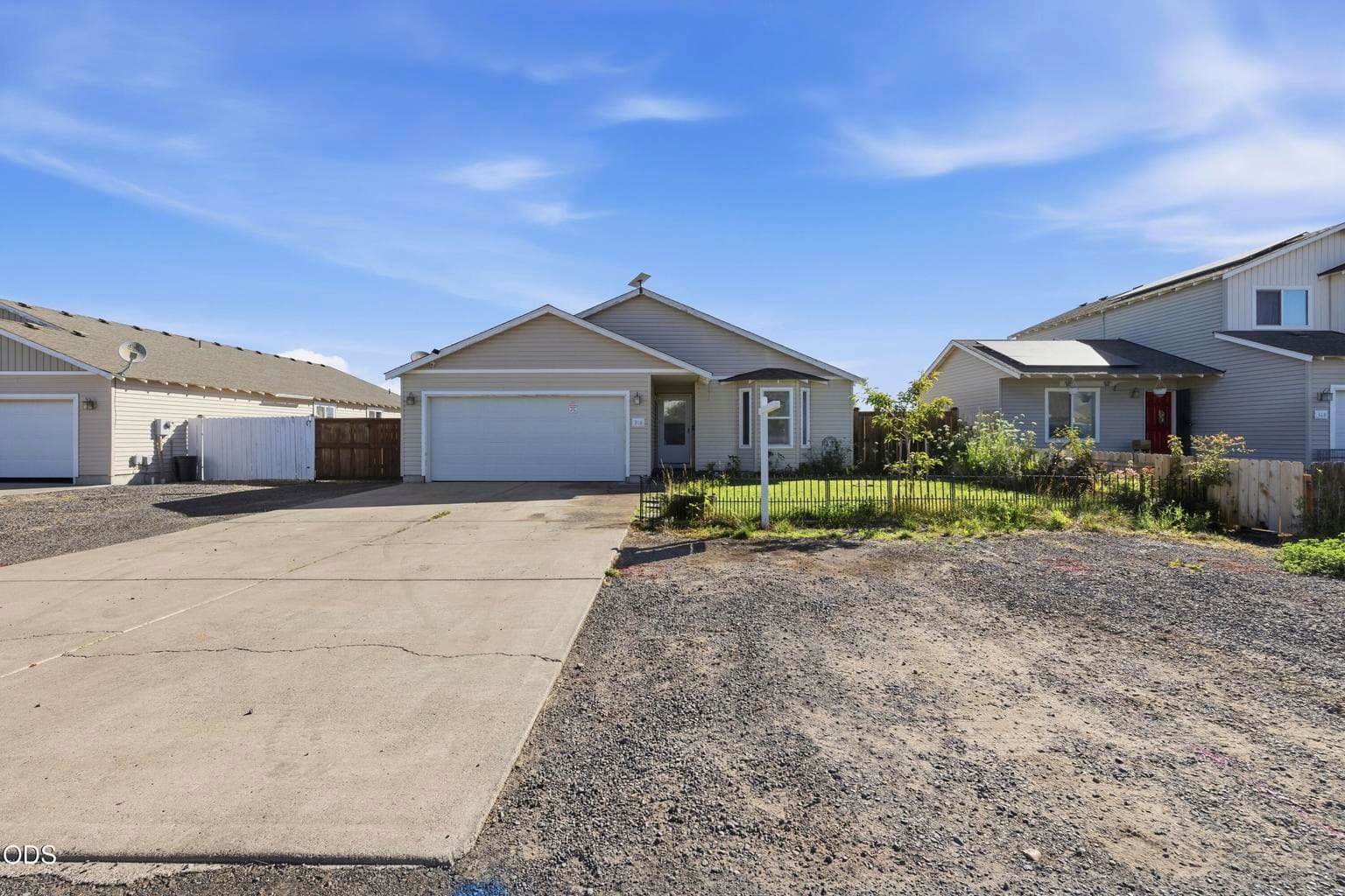 Photo of 316 Center Ridge Drive 2 of 35