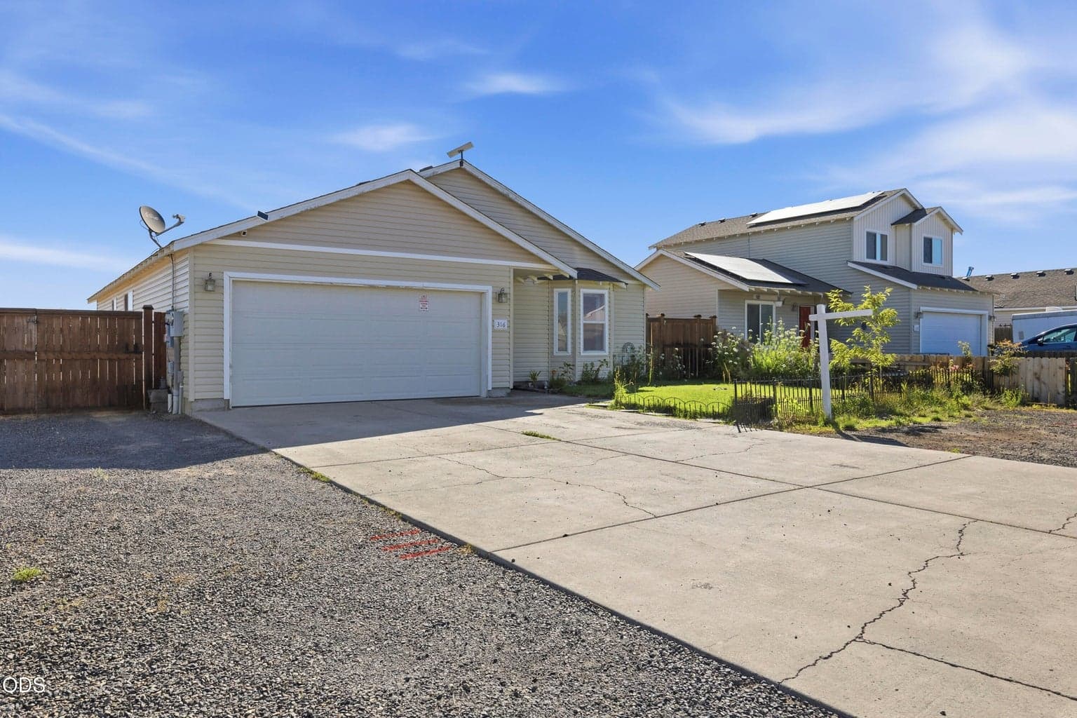 Photo of 316 Center Ridge Drive 3 of 35