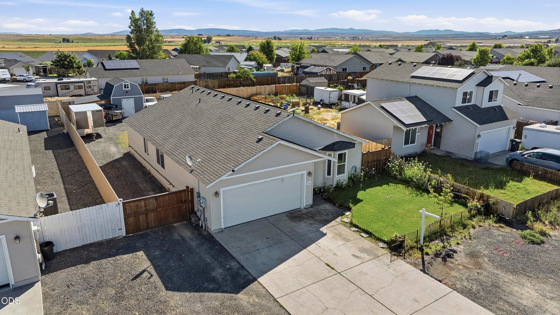 Photo of 316 Center Ridge Drive 4 of 35