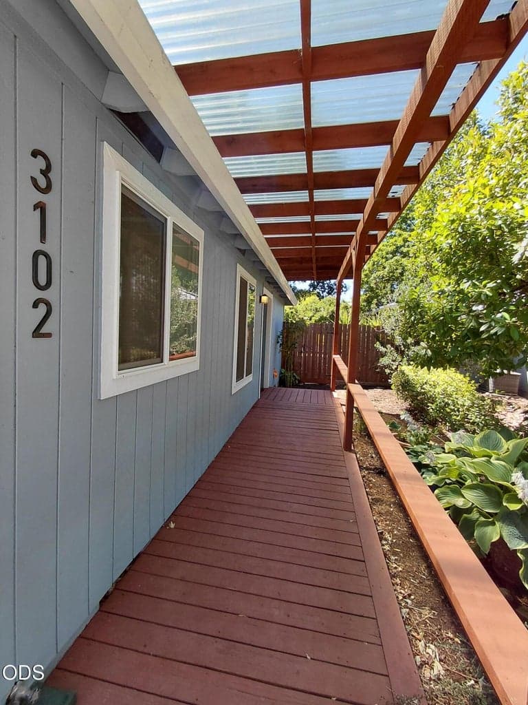 Photo of 3102 Cody Street 4 of 23